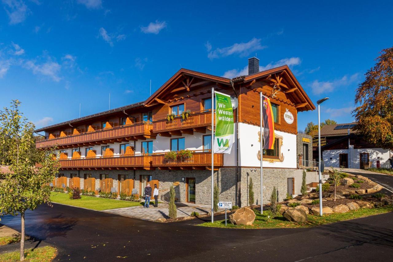 Steig Hotell Bad Marienberg Exteriör bild